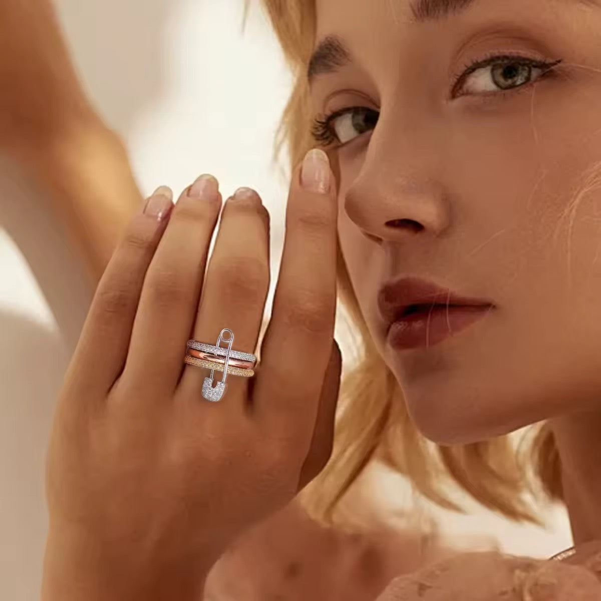 Luxury Pin – 14K Vergoldeter Zirkon-Ring