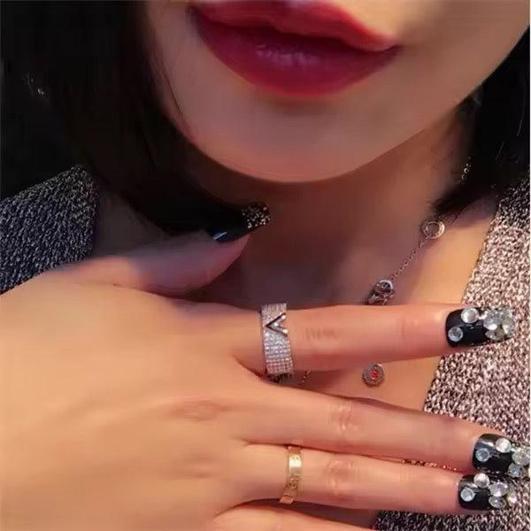 V Diamond Ring