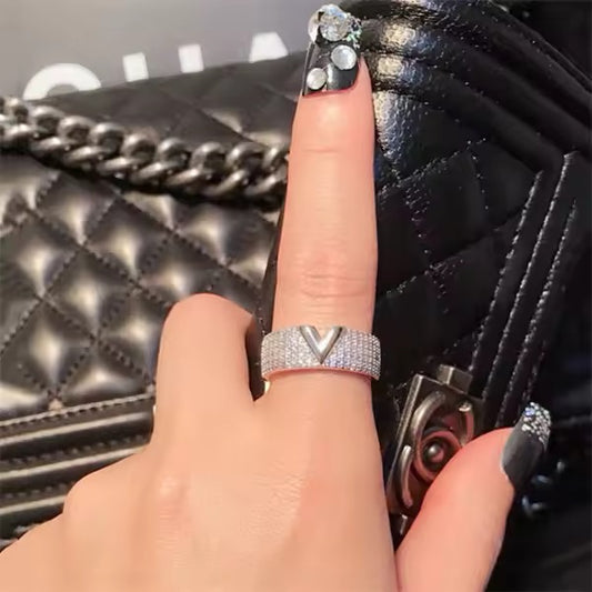 V Diamond Ring